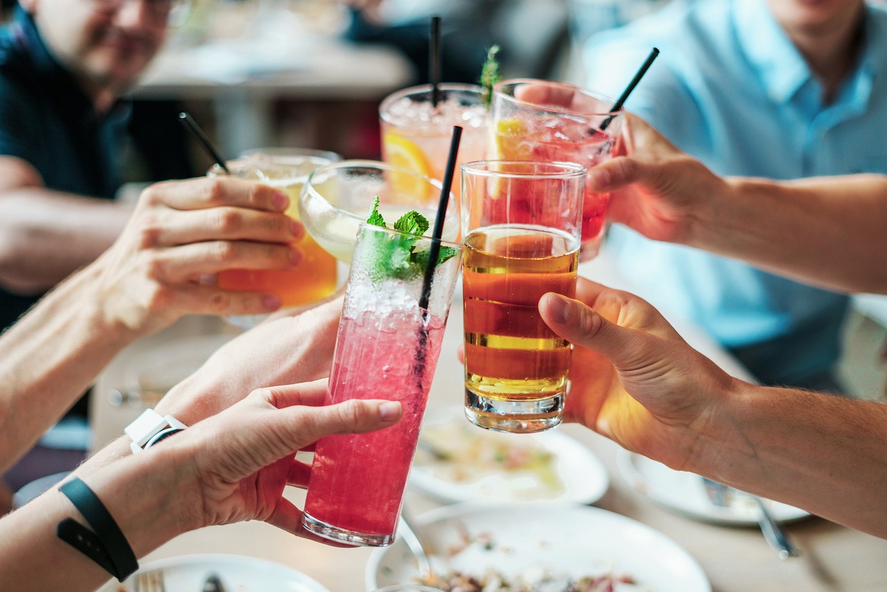 Explore 4 Receitas de Drinks Refrescantes para Curtir o Carnaval ao Máximo!